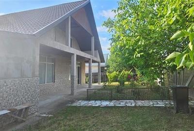 Casă individuală cu 4 camere cu Teren 2400 Mp în Osoi (Comarna) - 1