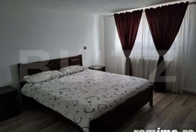Casă cu 5 camere cu Teren 700 Mp în Central - 1