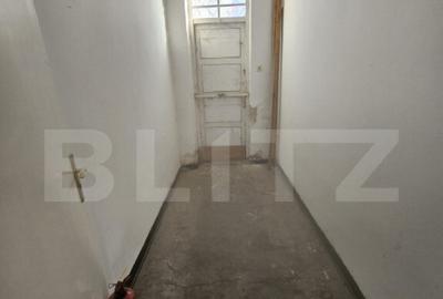 Spa?iu comercial 50 mp, parter, cu vitrina ?i 2 intrari - 2