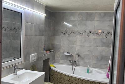 Casă cu 5 camere cu Teren 165 Mp în Stadion - 2