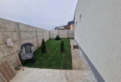 Duplex cu 3 camere cu Canalizare în Central - 10