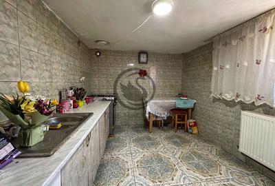 Casă cu 5 camere cu Teren 984 Mp în Blejoi - 16