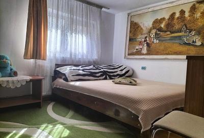 Casă cu 5 camere cu Teren 1000 Mp în Central - 16