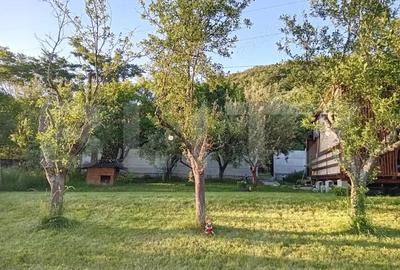 Teren de 661 mp, în Central - 3