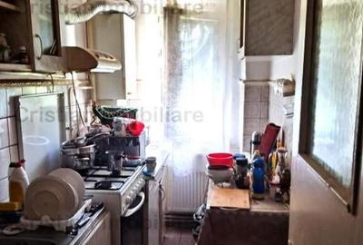 CEL MAI MIC PRET 3 cam etaj intermediar zona Viziru 3 - 2