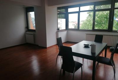 Bd. Mamaia, spatiu IDEAL BIROURI, 185 mp., 4 camere - 12