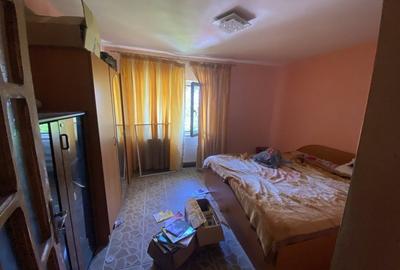 Apartament de 77mp , 3 camere decomandat et.2/4  langa Biserica mica ,Filiasi - 9