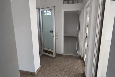 Spatiu birouri Piata Romana- Dacia- Lascar Catargiu adiacent - 16