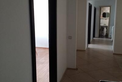 Apartament cu 2 camere decomandat în Lujerului - 3