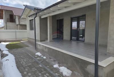 Casă individuală cu 3 camere cu Teren 413 Mp în Golești - 1