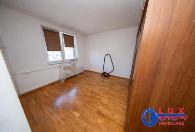 Apartament cu 2 camere decomandat în Babadag - 6
