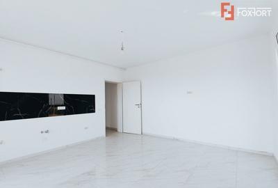 Apartament cu 2 camere semidecomandat în Giroc