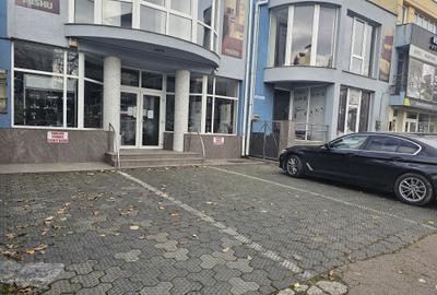 Spațiu comercial, de 664 mp, în Central - 6