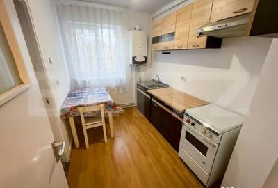 Apartament cu 4 camere semidecomandat în 22 Decembrie - 2