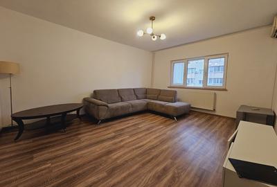 Apartament cu 3 camere decomandat, mobilat în Nerva Traian