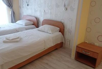 Pensiune functionala cu terasa ,restaurant  si magazin centrul istoric - 11