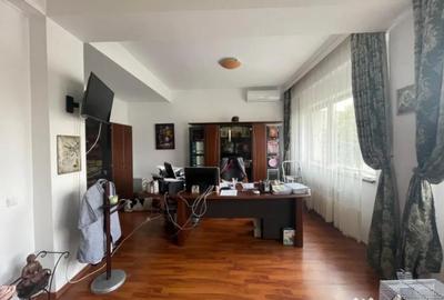 Casă cu 8 camere cu Teren 200 Mp în Antiaeriană - 14