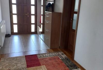 Casă cu 4 camere în Satu Nou de Sus - 4