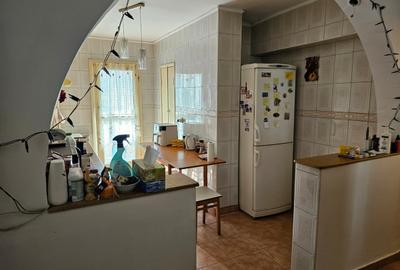 Apartament cu 3 camere decomandat în Centrul Istoric - 4