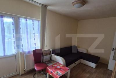 Garsoniera cu balcon inchis, centrala proprie, boxa ?i