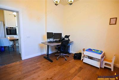 FILM! Eleganta si confort, in cetatea istorica a Brasovului, vedere spre Tampa - 3