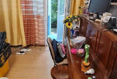 Apartament cu 2 camere semidecomandat în Micro 4 - 1