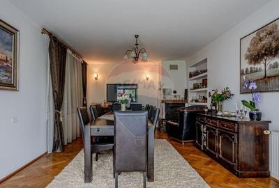 Casa / Vila cu 7 camere de vanzare in zona Bunloc - 8