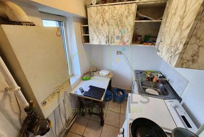 Centrala Proprie. Bucatarie separata. Mijloace de transport. - 1