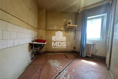 Decomandat cu central #259; la etaj 2 Bucovina - 3