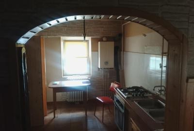 Apartament cu 2 camere decomandat în Central - 2
