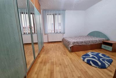 Casă cu 5 camere cu Canalizare în Central - 13