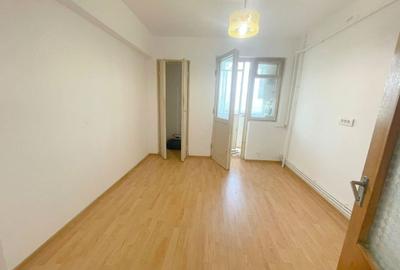 De vanzare – Apartament 3 camere   -R-uri -  Mazepa 1 - 12
