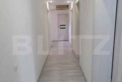 Proprietate Exclusivista: 2 Case, Piscina ?i Teren de Ten - 3