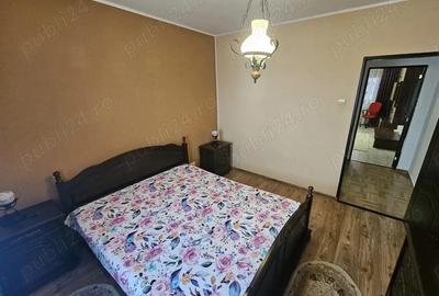 Apartament cu 3 camere decomandat, mobilat în Podu Roș - 5