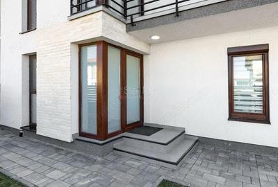 Casă cu 4 camere cu Canalizare în Central - 2