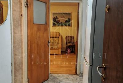 Apartament cu 3 camere decomandat în Rahova