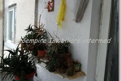 Apartament cu 2 camere decomandat în Far - 4