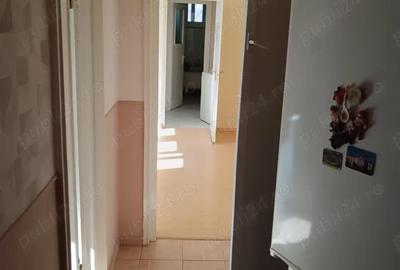 Apartament cu 3 camere semidecomandat în Vulcan - 3