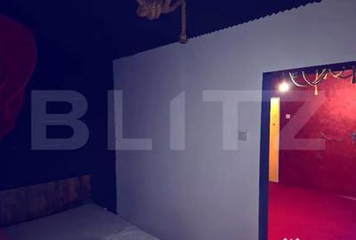 Apartament cu 2 camere semidecomandat, mobilat în Micro 4 - 7