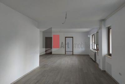 Spatiul "MAGRANA" , P-ta Alba Iulia, imobil 2024, TOTUL NOU - 1