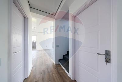 Casa noua, arhitectura moderna, individuala - 11