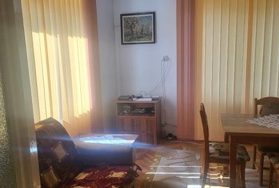 Casa de vânzare +teren - 7