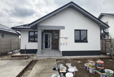 Casă individuală cu 3 camere cu Canalizare în Clinceni - 1