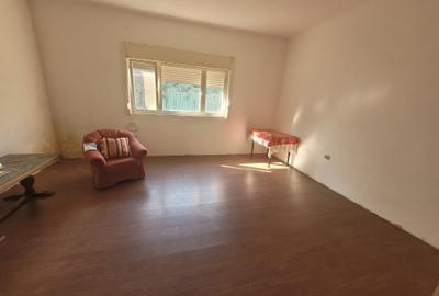 Apartament in -Zona Sinaia - 1