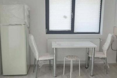 Apartament cu 3 camere decomandat în Titan - 4