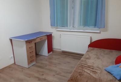 Apartament 4 camere renovat si semimobilat zona 700 - 15