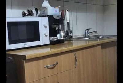 Casă cu 5 camere cu Teren 300 Mp în Central - 1