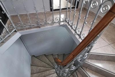 Inchiriez spatiu bun pentru birouri, salon, cabinet etc. intr-o vila sector 4 - 7