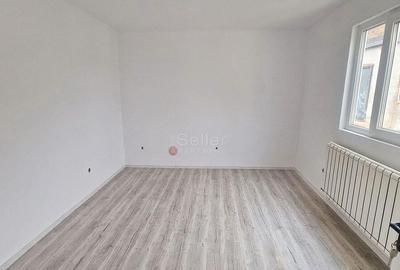 Casă cu 5 camere cu Teren 273 Mp în Central - 5