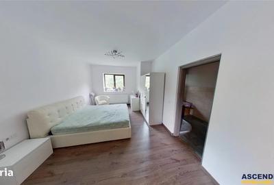 Casă cu 4 camere decomandat în Bunloc